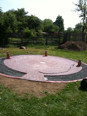 Grillkota - Fundament- / Aufbaubilder