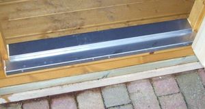 Grillkota - Edelstahltürschwelle