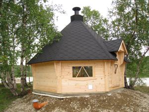 Grillkota mit Glasdach - Seitenansicht