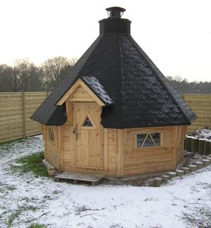 28 qm Grillkota Kota Grill Finnland Sauna Saunakota Infrarot Infrarotkabine Garten Gartenhaus